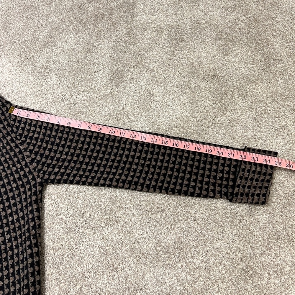 A. Ida sweater - Picture 8 of 8